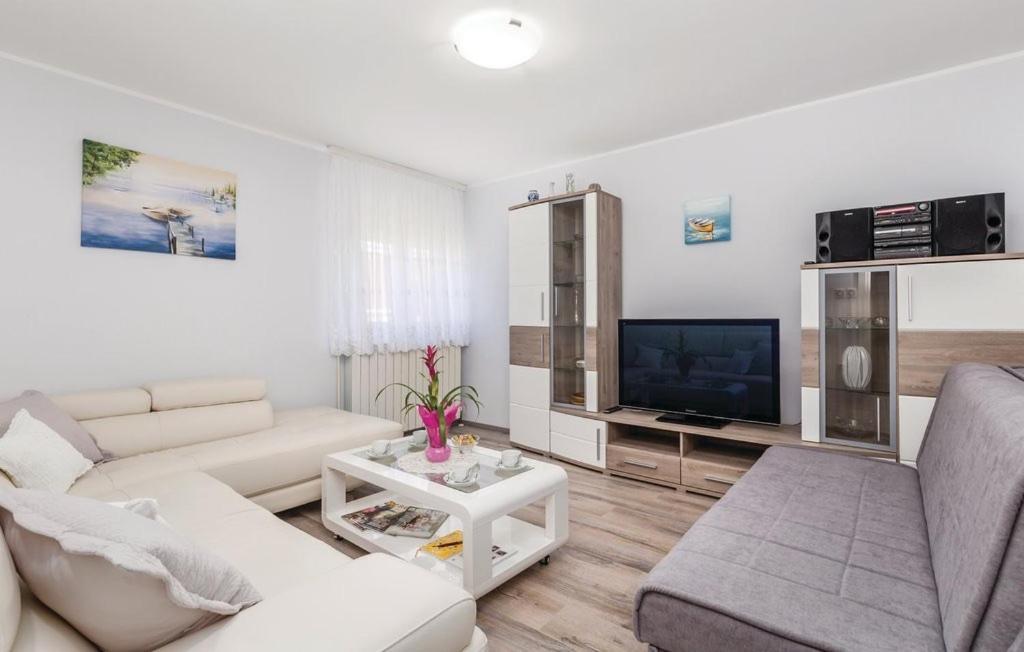 Apartman Viskovo-Opatija 4* Lägenhet Exteriör bild