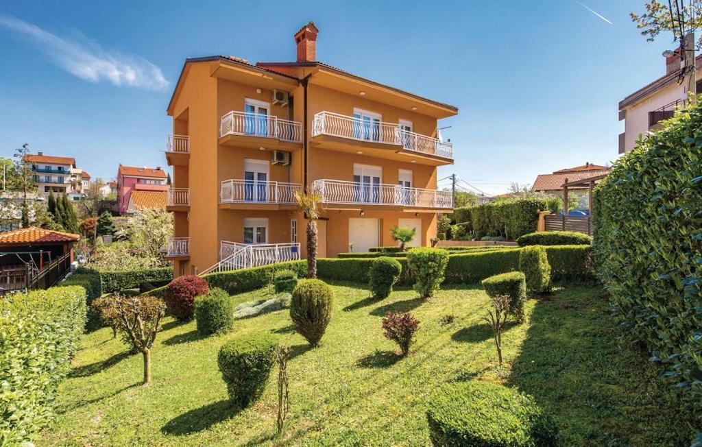 Apartman Viskovo-Opatija 4* Lägenhet Exteriör bild